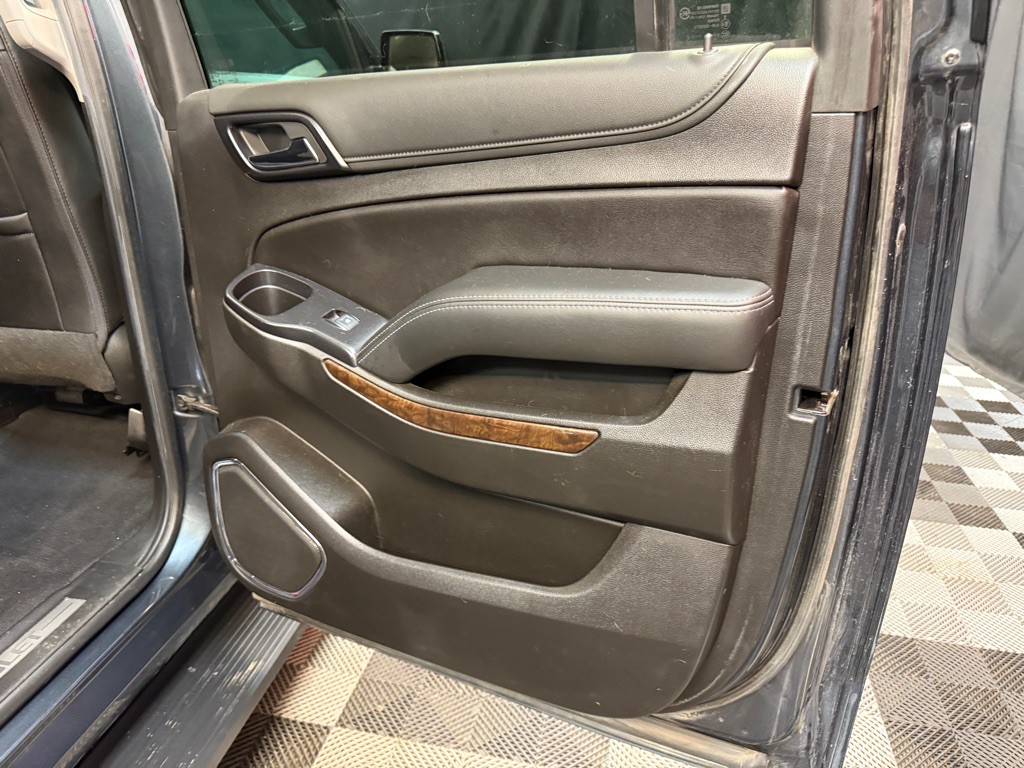 2020 Chevrolet Suburban Image 24