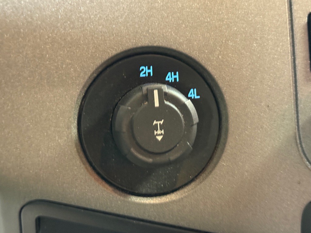 2011 Ford F-250 Image 12