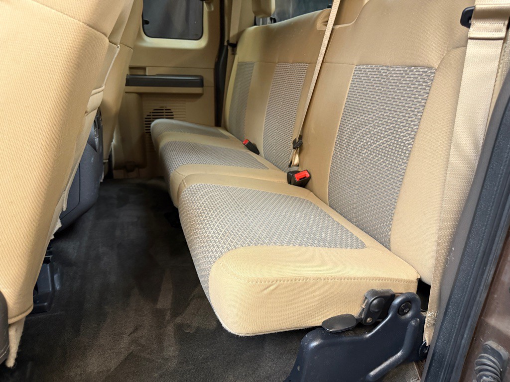 2011 Ford F-250 Image 18