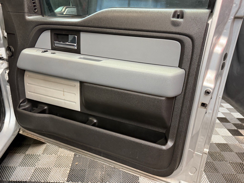 2012 Ford F-150 Image 24
