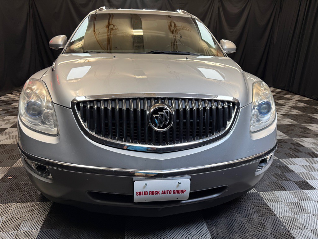 2017 Buick Enclave Image 2