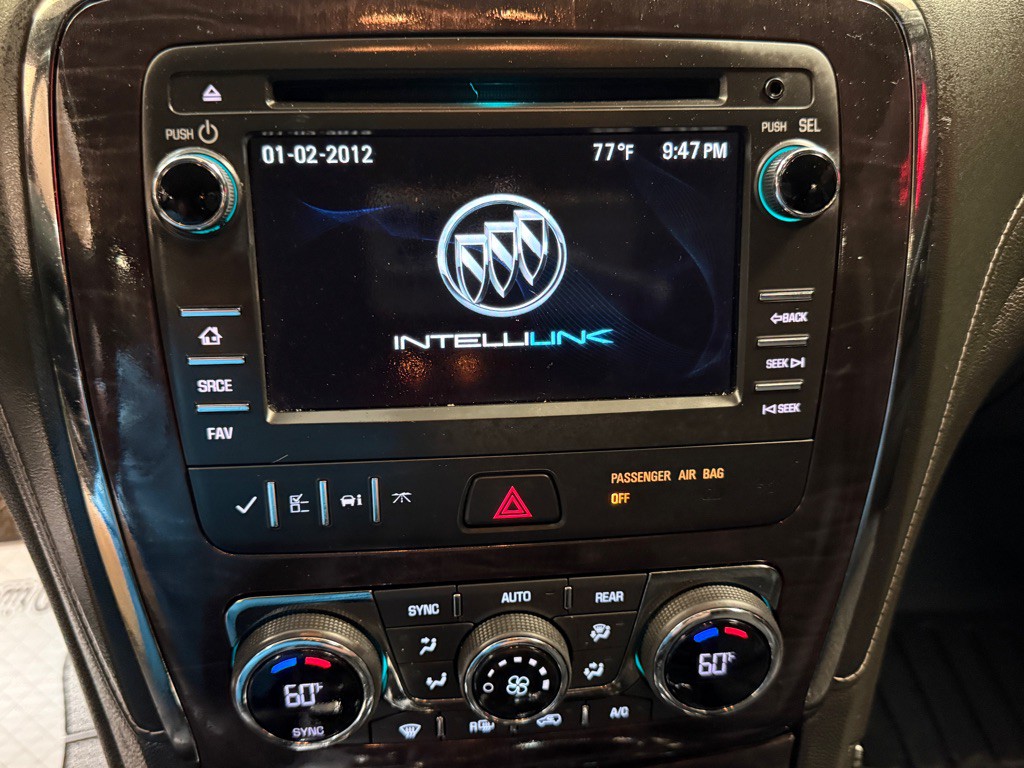 2017 Buick Enclave Image 8