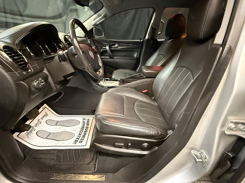 2017 Buick Enclave Image 11