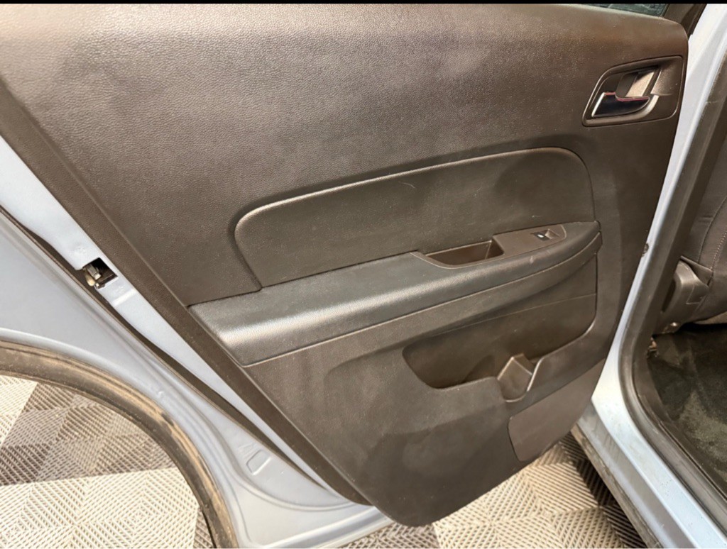 2015 Chevrolet Equinox Image 14