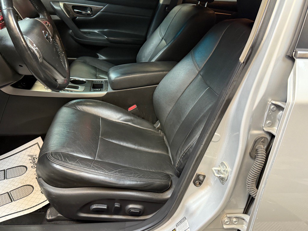 2013 Nissan Altima Image 8