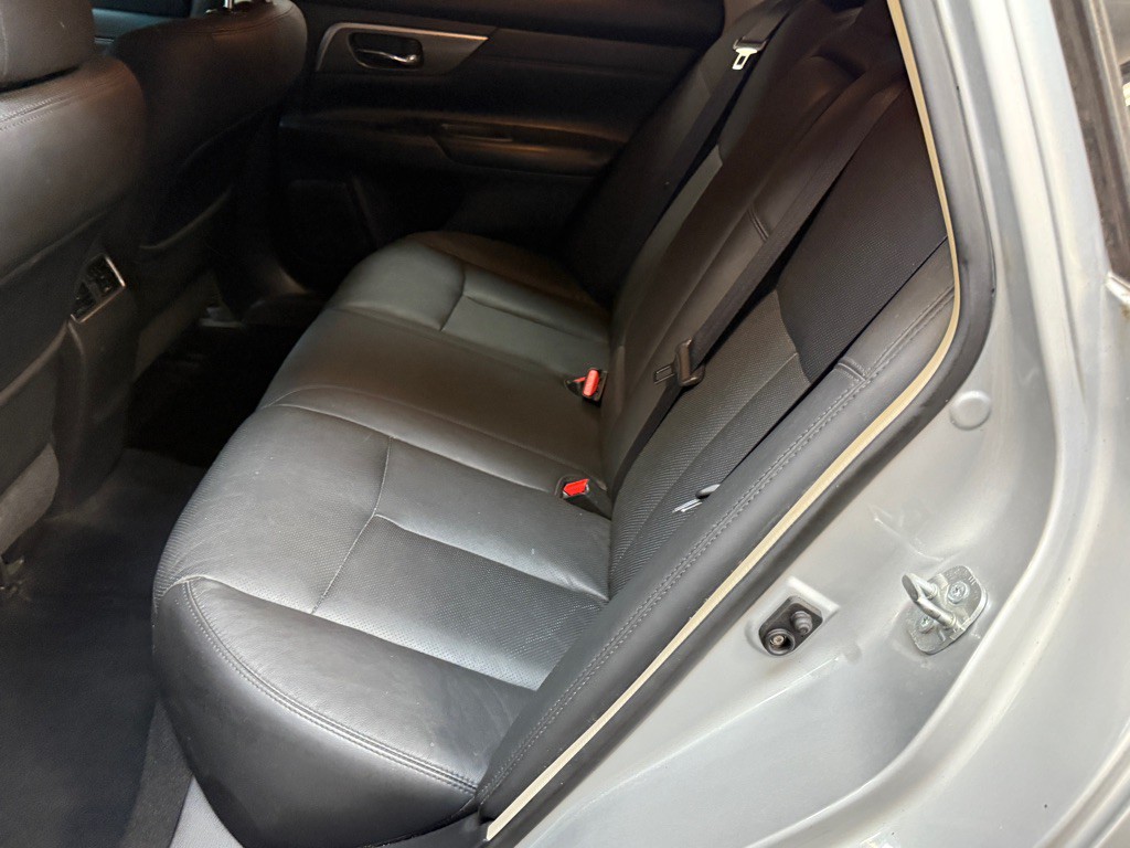 2013 Nissan Altima Image 15