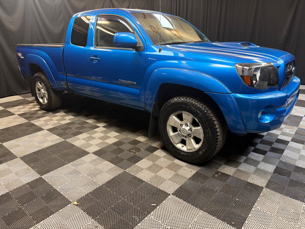 2011 Toyota Tacoma Image 4