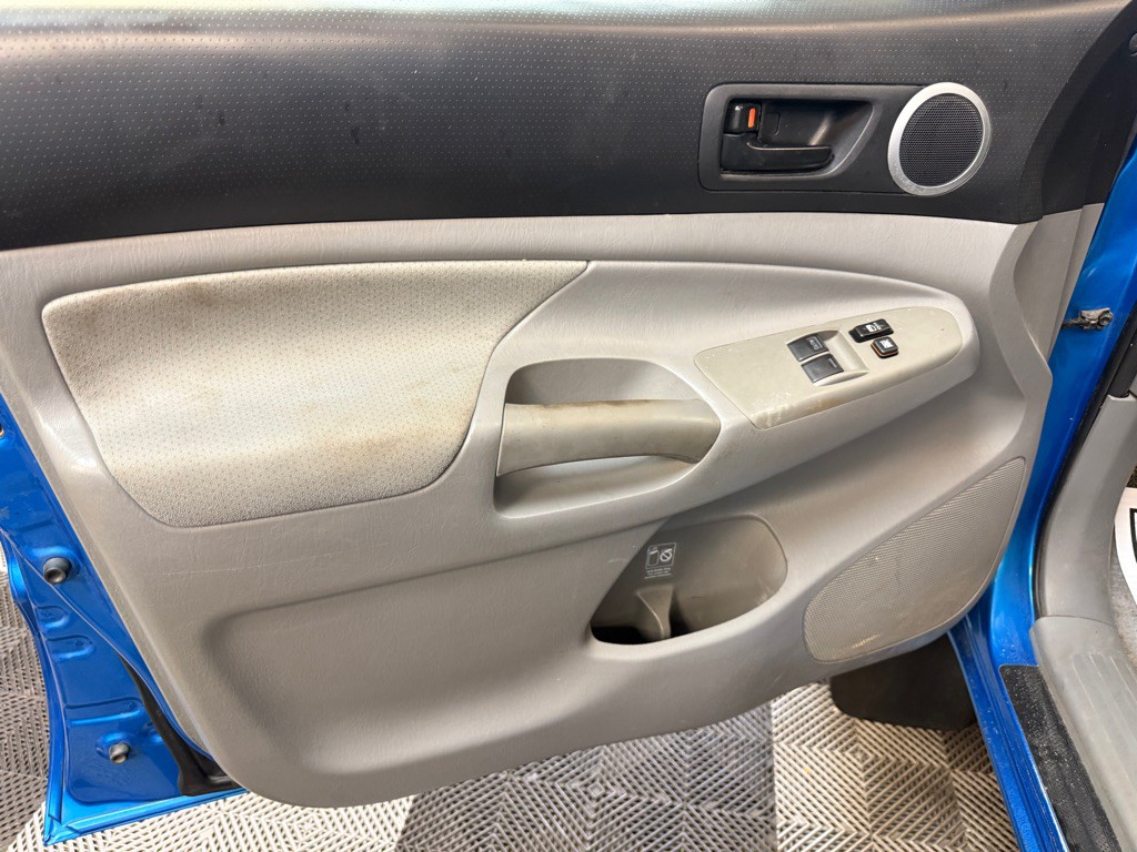 2011 Toyota Tacoma Image 14