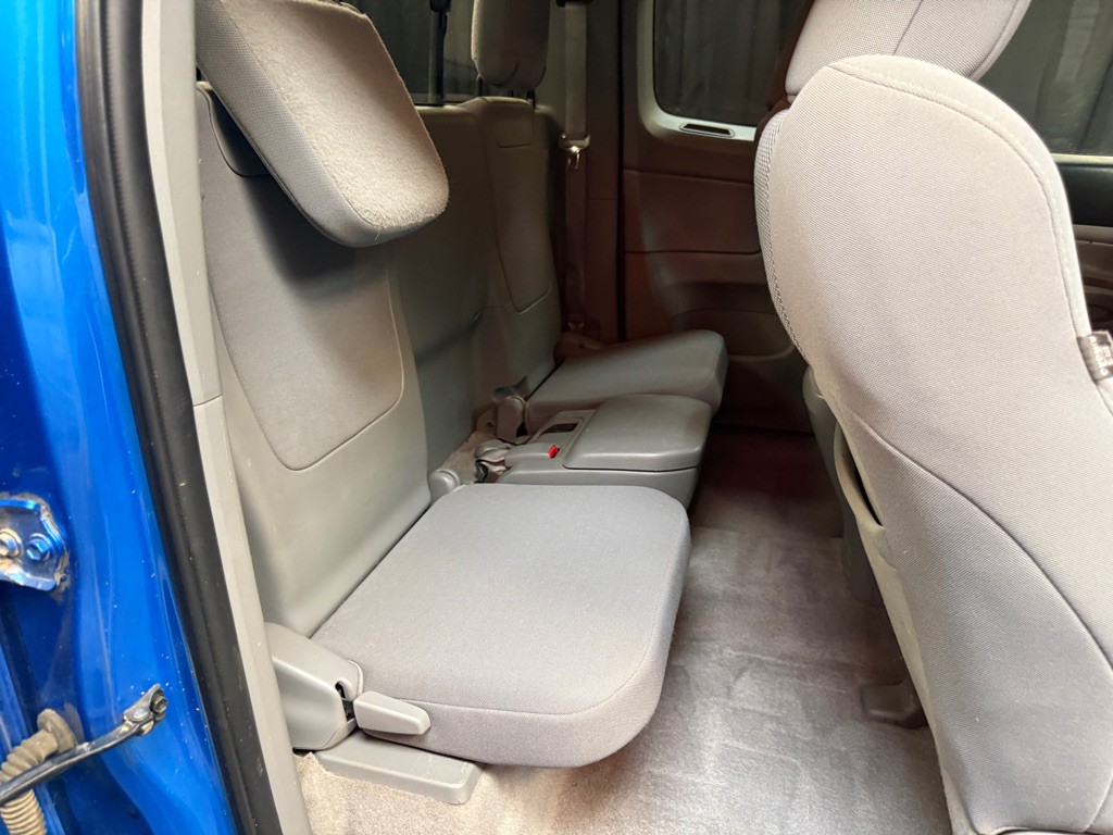 2011 Toyota Tacoma Image 23