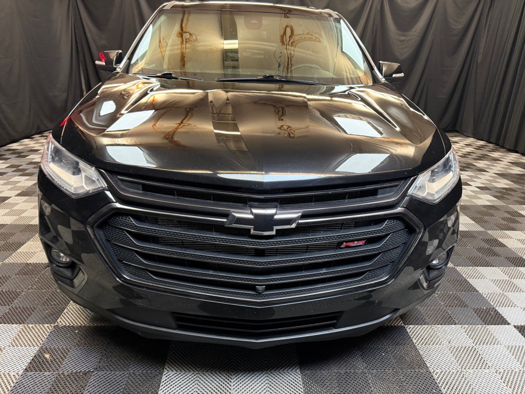 2021 Chevrolet Traverse Image 2