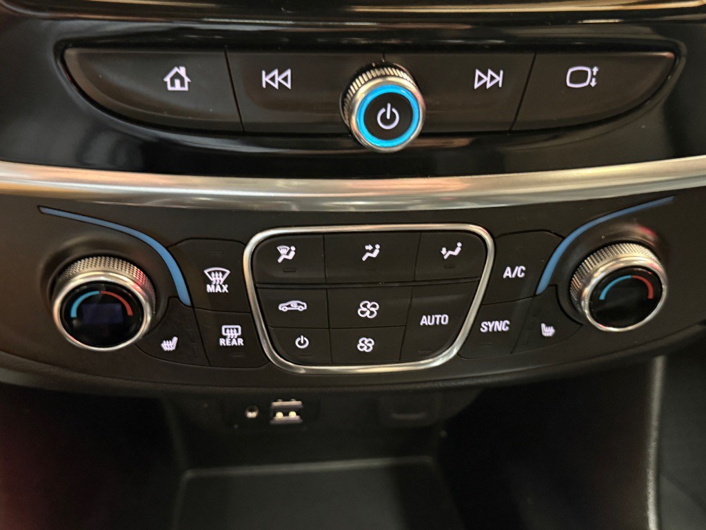 2021 Chevrolet Traverse Image 10