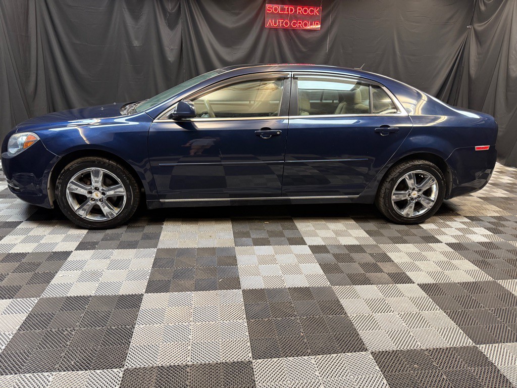2011 Chevrolet Malibu Image 5