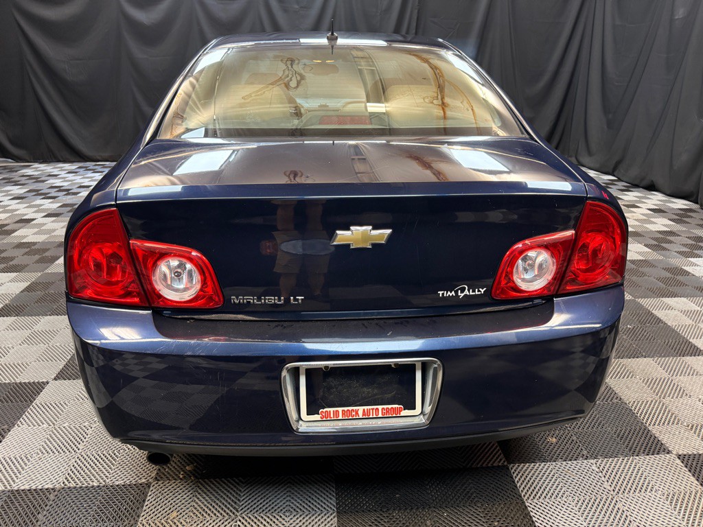 2011 Chevrolet Malibu Image 6