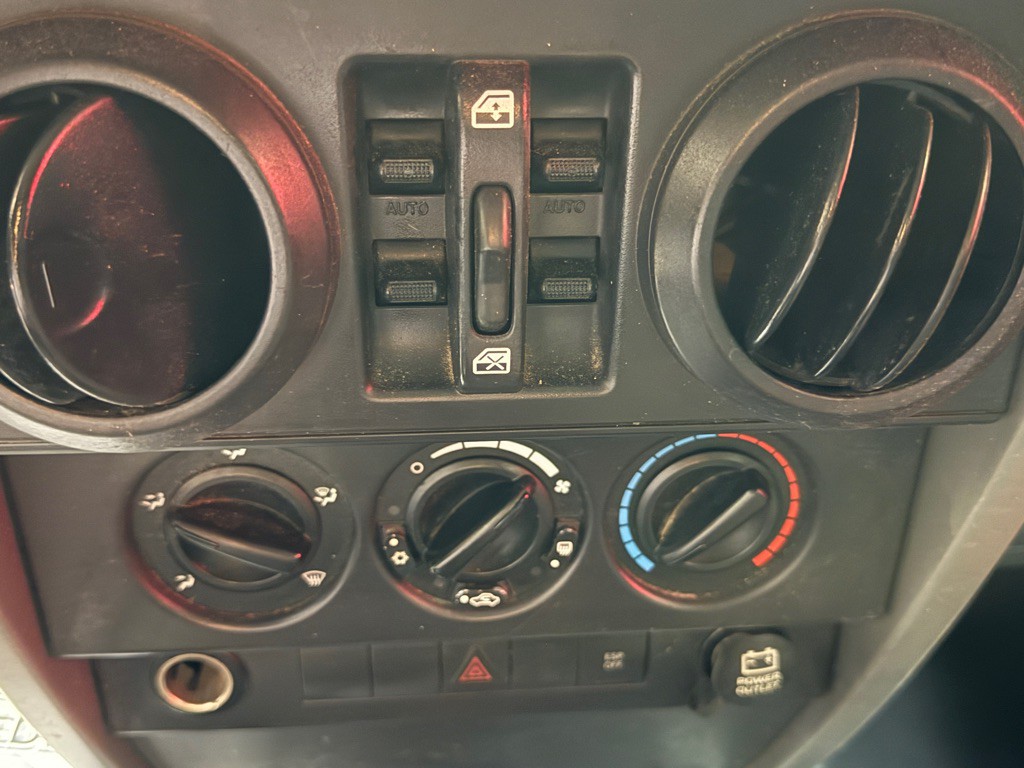 2007 Jeep Wrangler Image 10