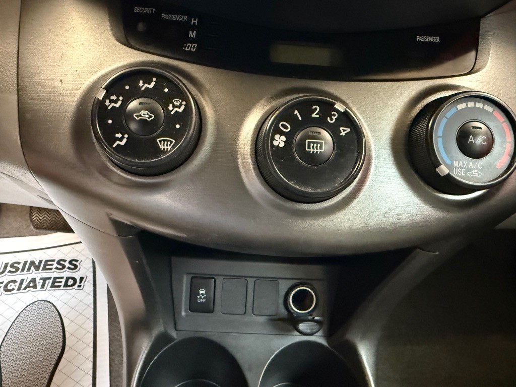 2010 Toyota Rav4 Image 9