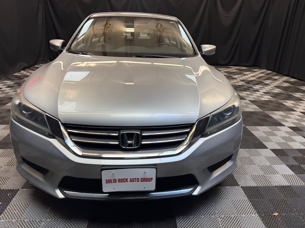 2015 Honda Accord Image 2