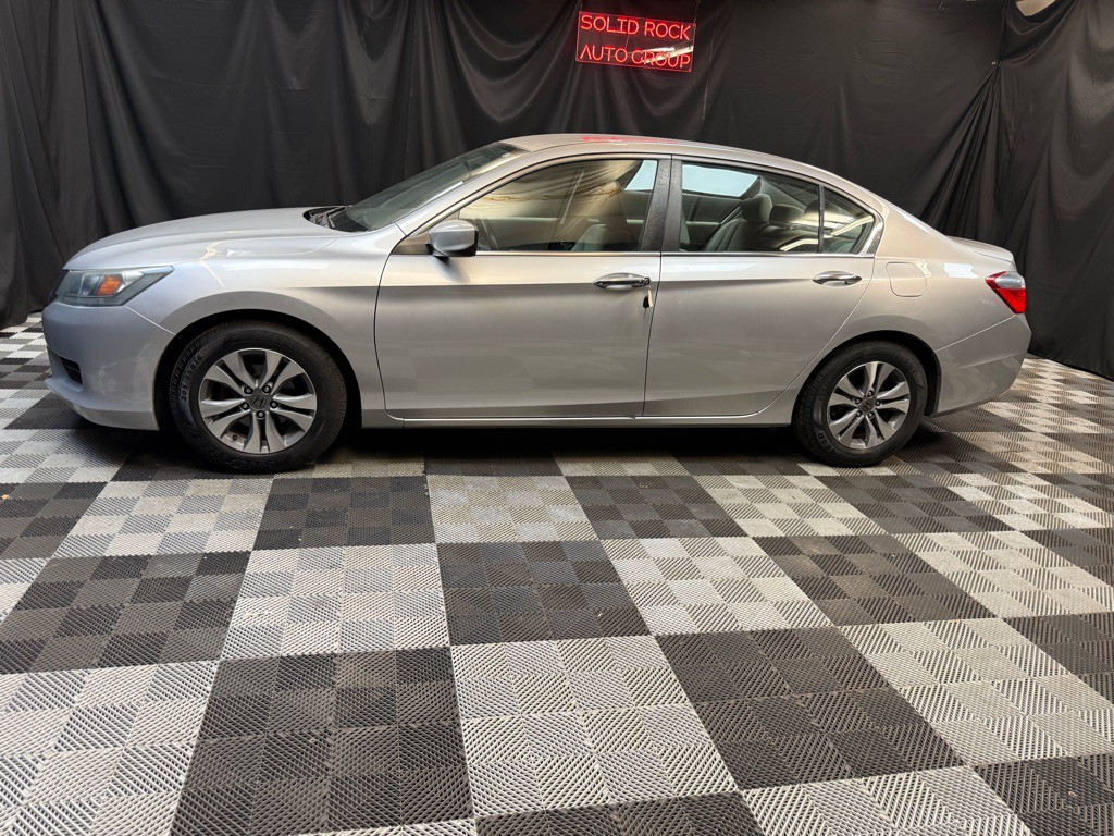 2015 Honda Accord Image 5