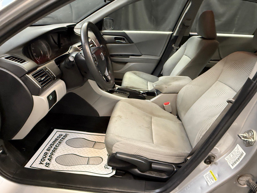2015 Honda Accord Image 8