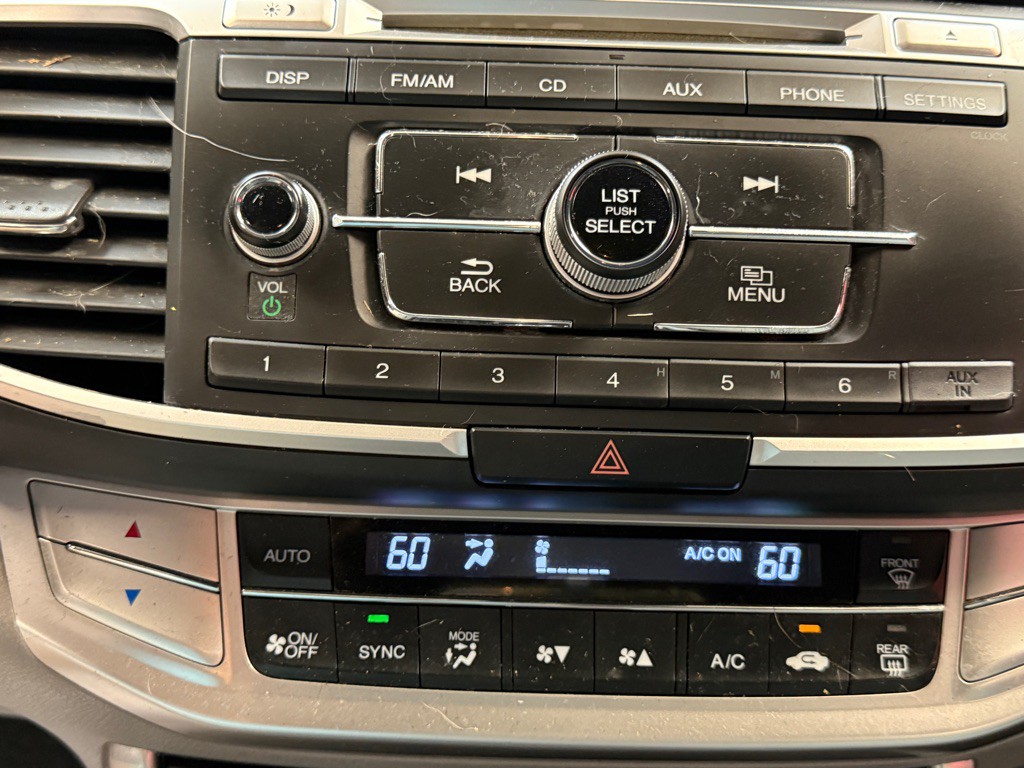 2015 Honda Accord Image 9