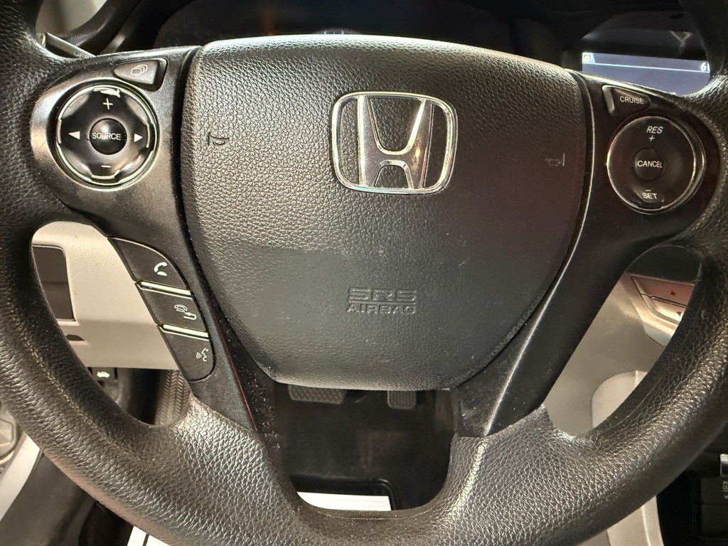 2015 Honda Accord Image 11