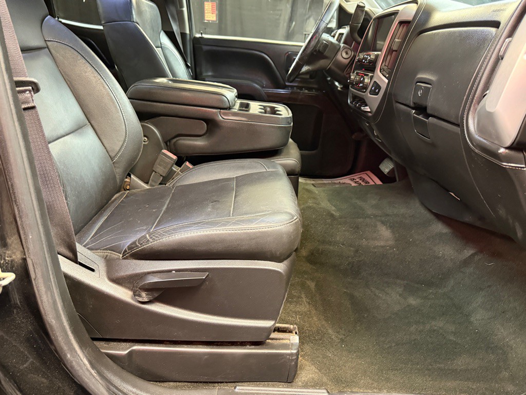 2015 GMC Sierra Image 16