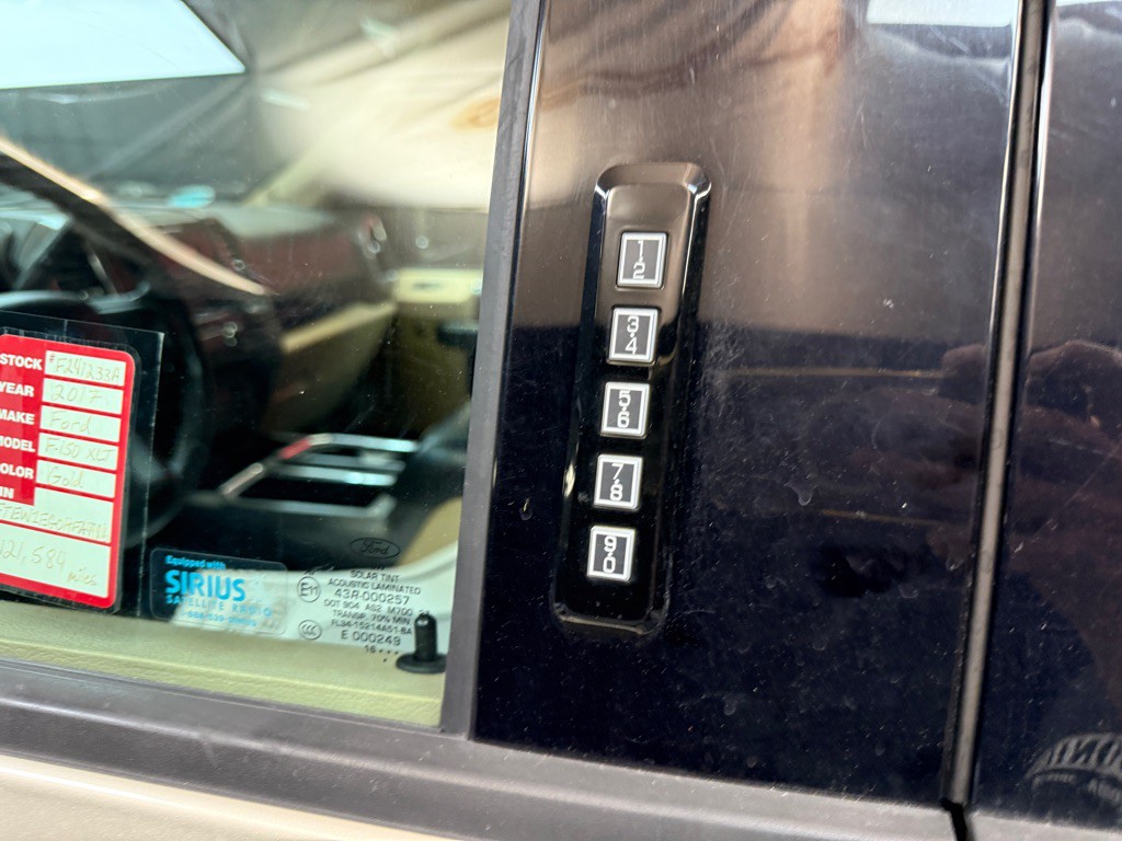2017 Ford F-150 Image 8