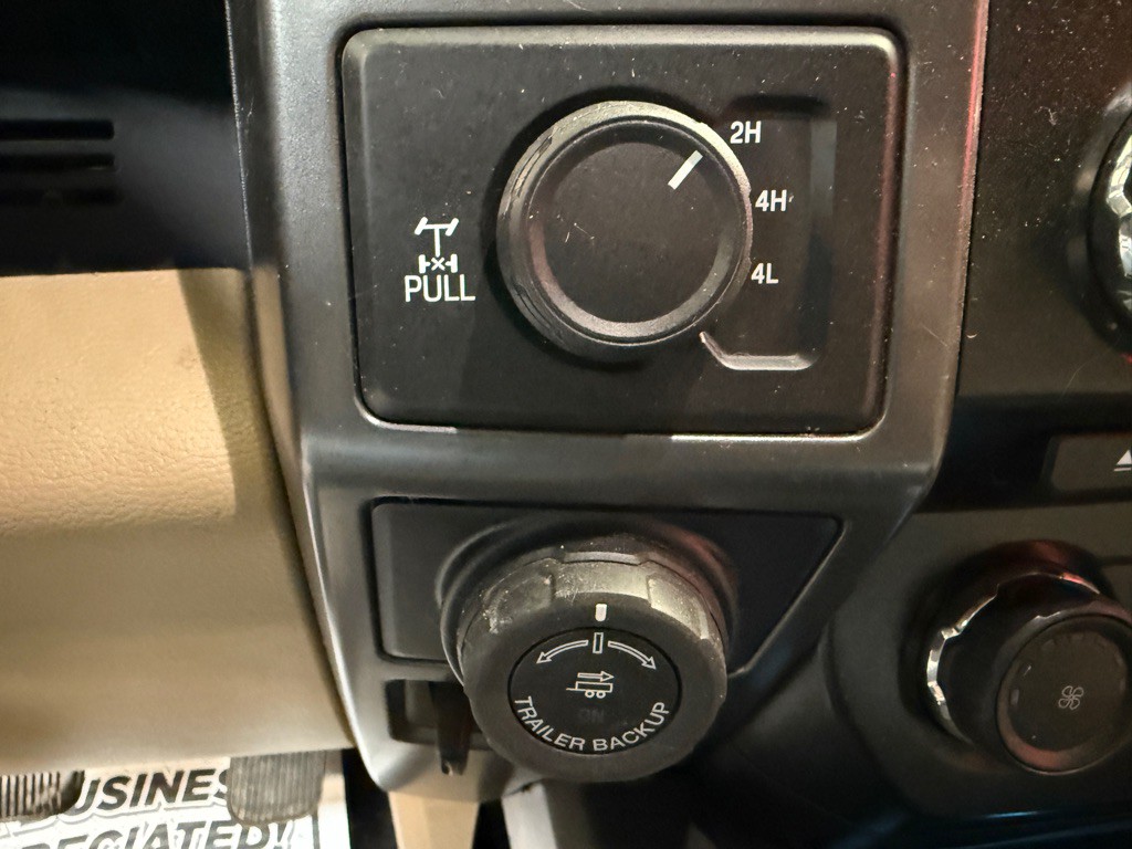 2017 Ford F-150 Image 12