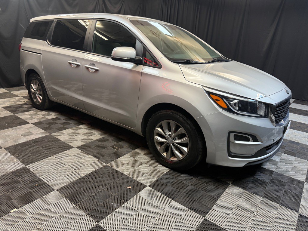 2020 Kia Sedona Image 4