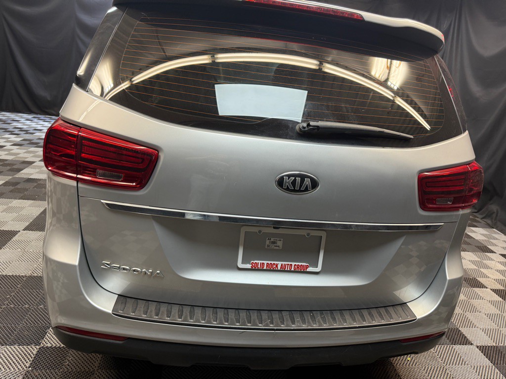 2020 Kia Sedona Image 6
