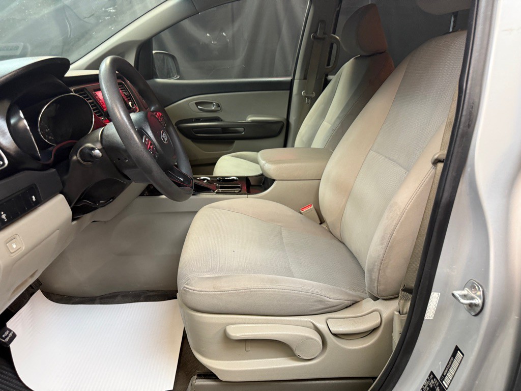 2020 Kia Sedona Image 7