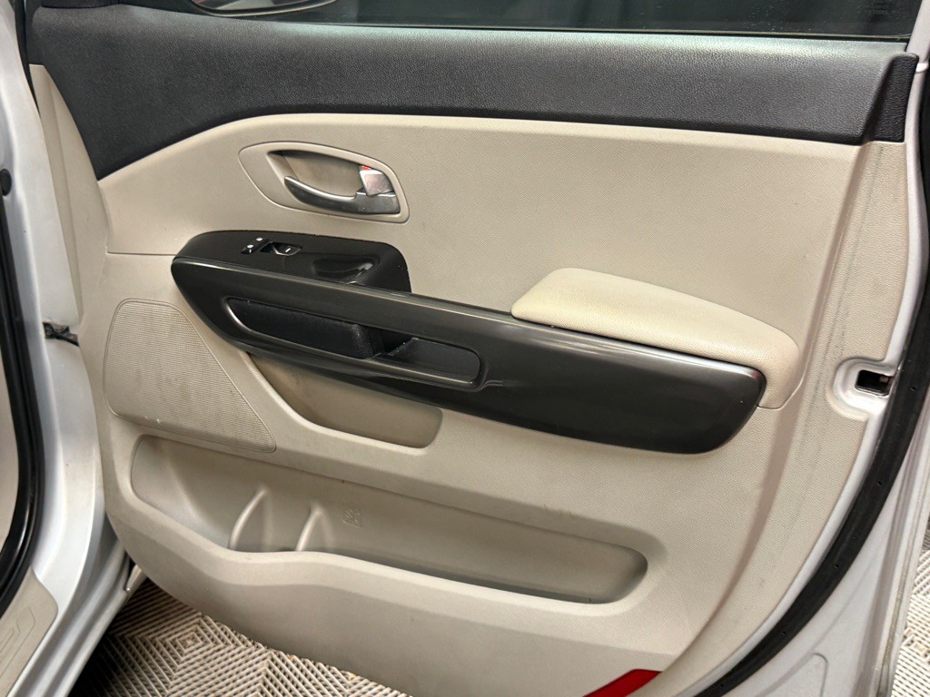 2020 Kia Sedona Image 17