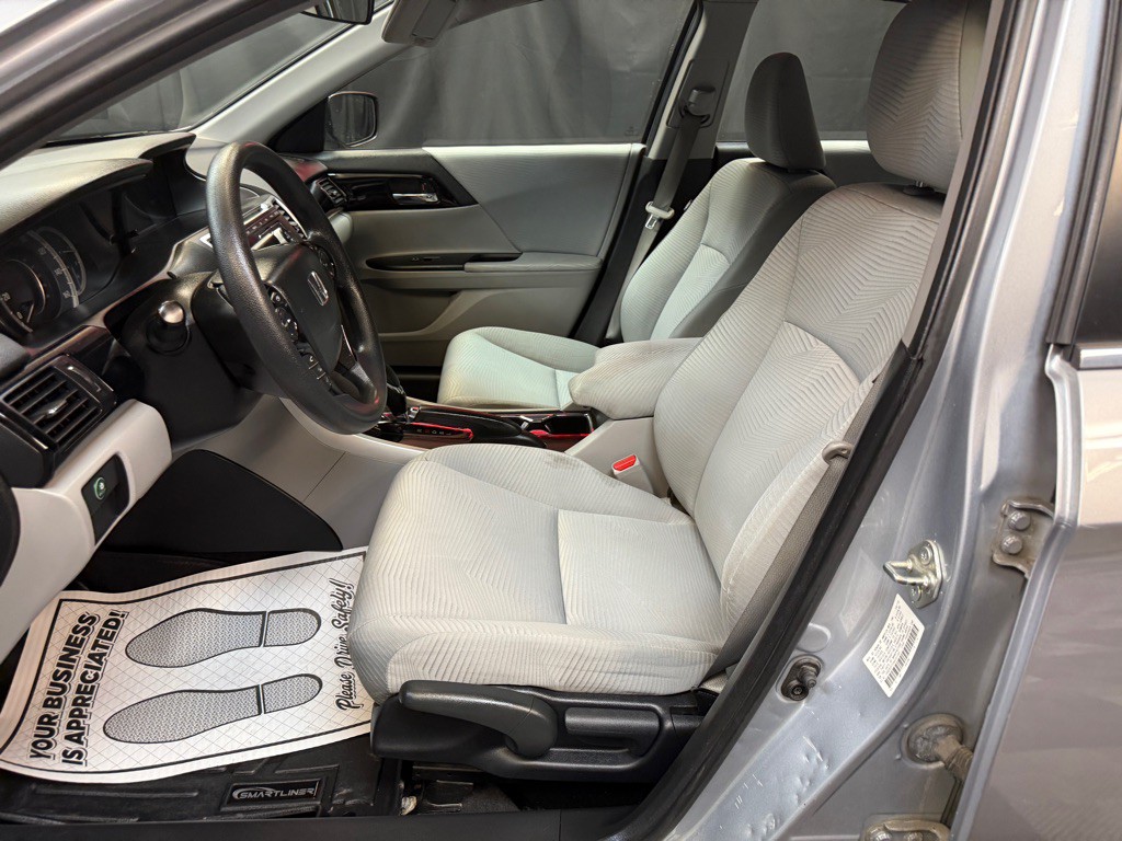 2016 Honda Accord Image 8