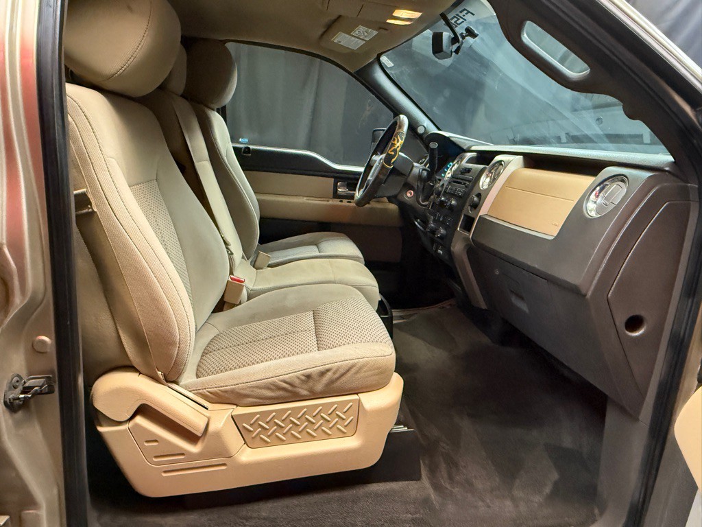 2012 Ford F-150 Image 16