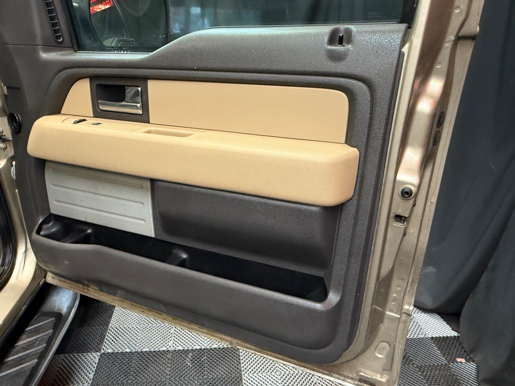 2012 Ford F-150 Image 17