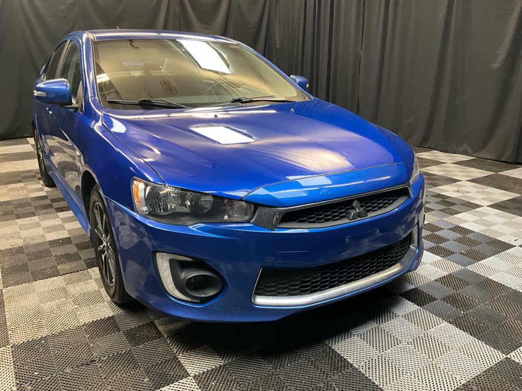 2017 Mitsubishi Lancer Image 1