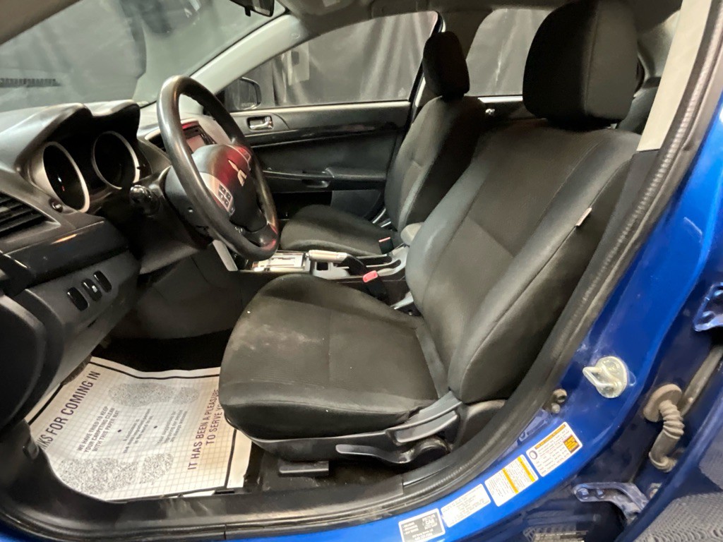 2017 Mitsubishi Lancer Image 8