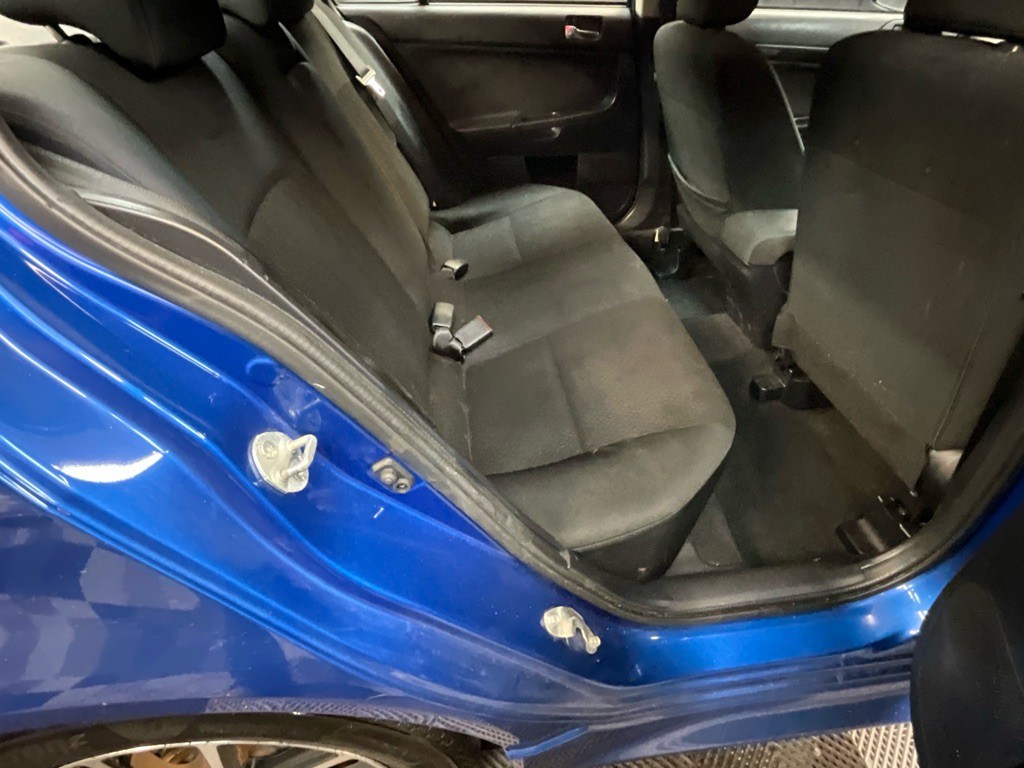 2017 Mitsubishi Lancer Image 17