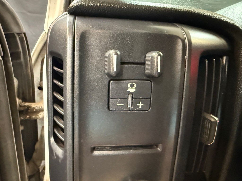 2016 Chevrolet Silverado 1500 Image 9