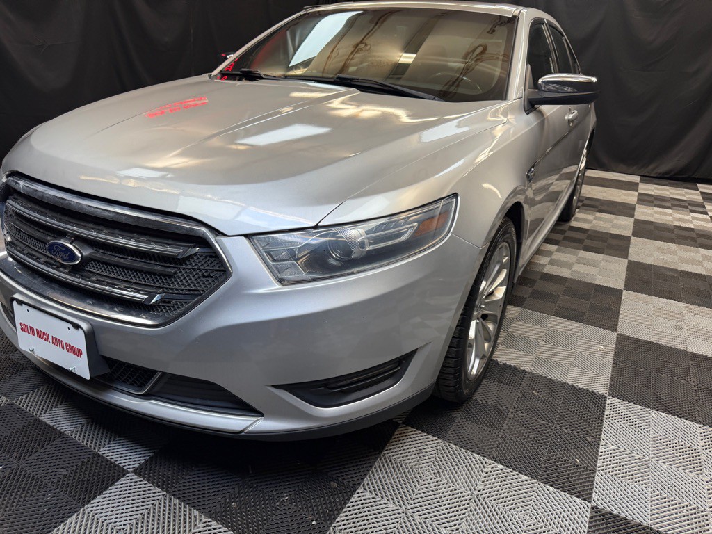 2014 Ford Taurus Image 3