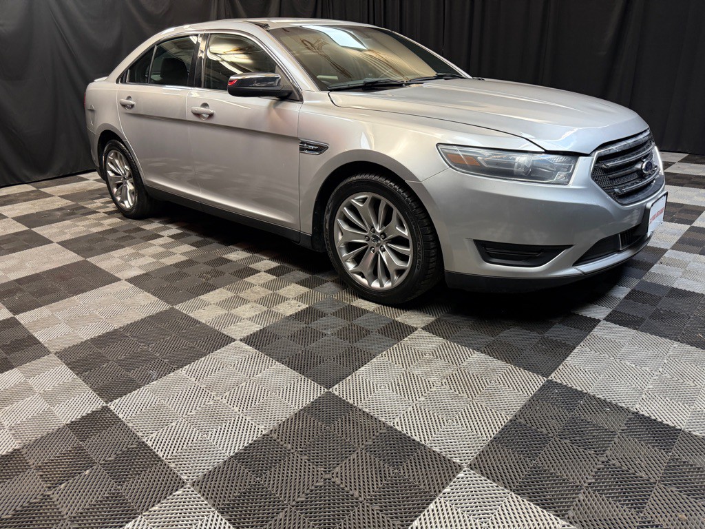 2014 Ford Taurus Image 4