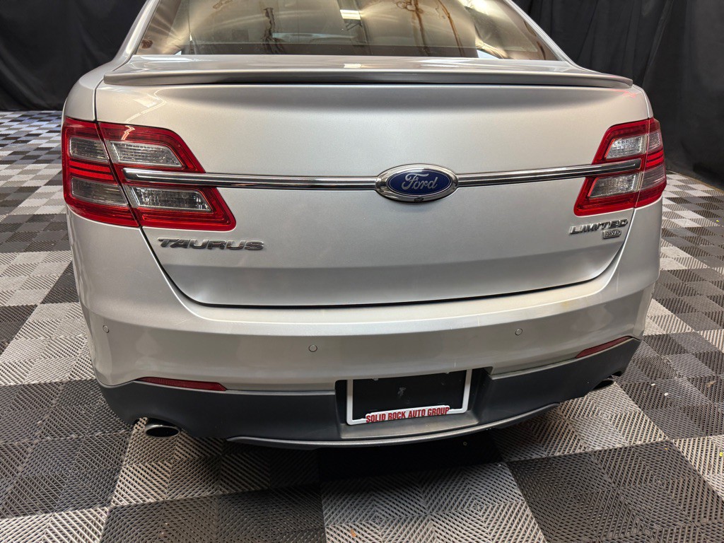 2014 Ford Taurus Image 6