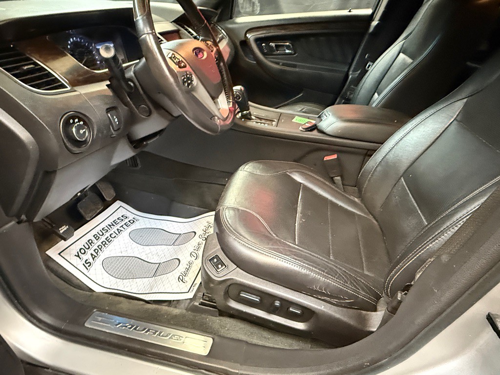 2014 Ford Taurus Image 8
