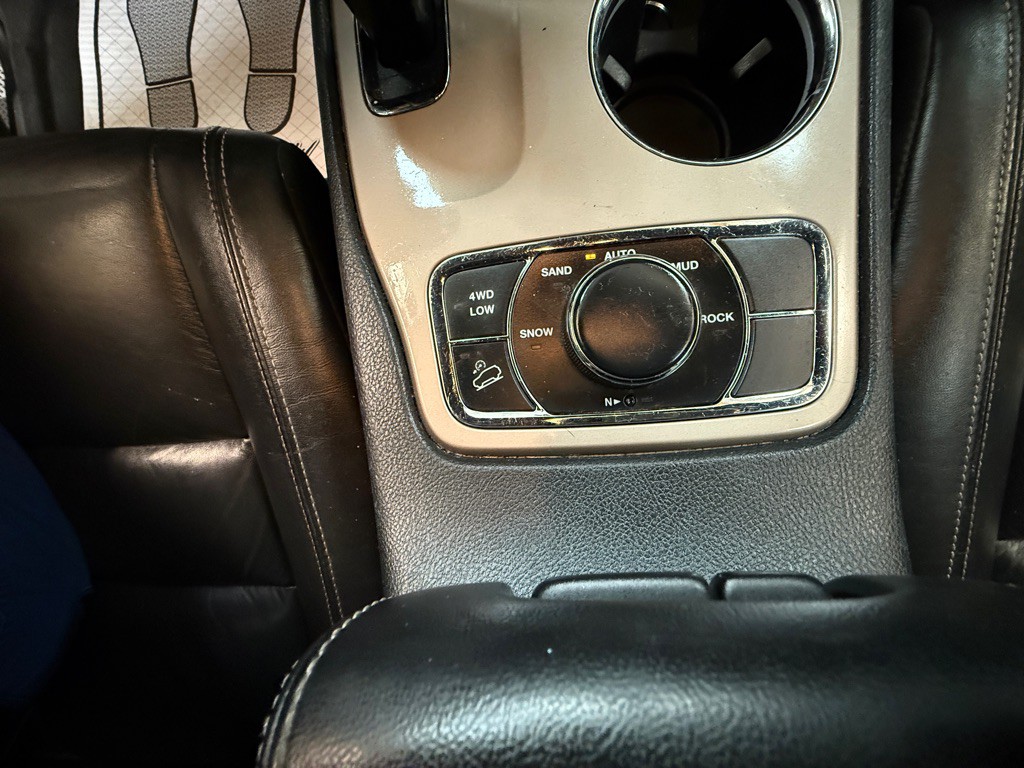 2015 Jeep Grand Cherokee Image 10
