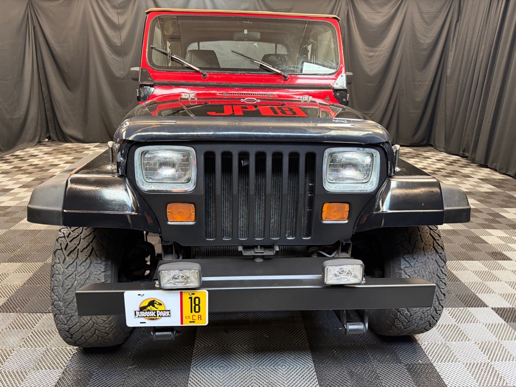 1991 Jeep Wrangler Image 2