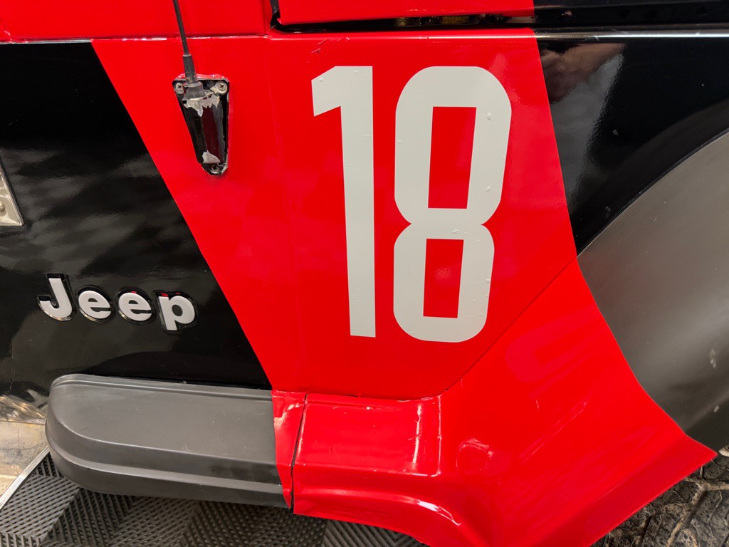 1991 Jeep Wrangler Image 21