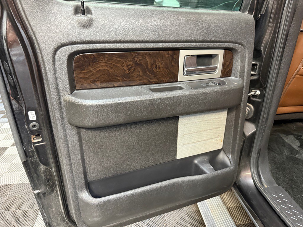 2014 Ford F-150 Image 18