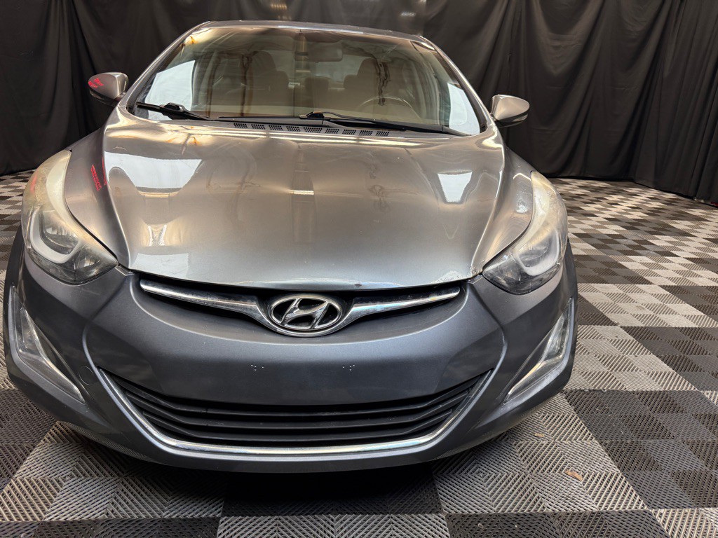 2016 Hyundai Elantra Image 2