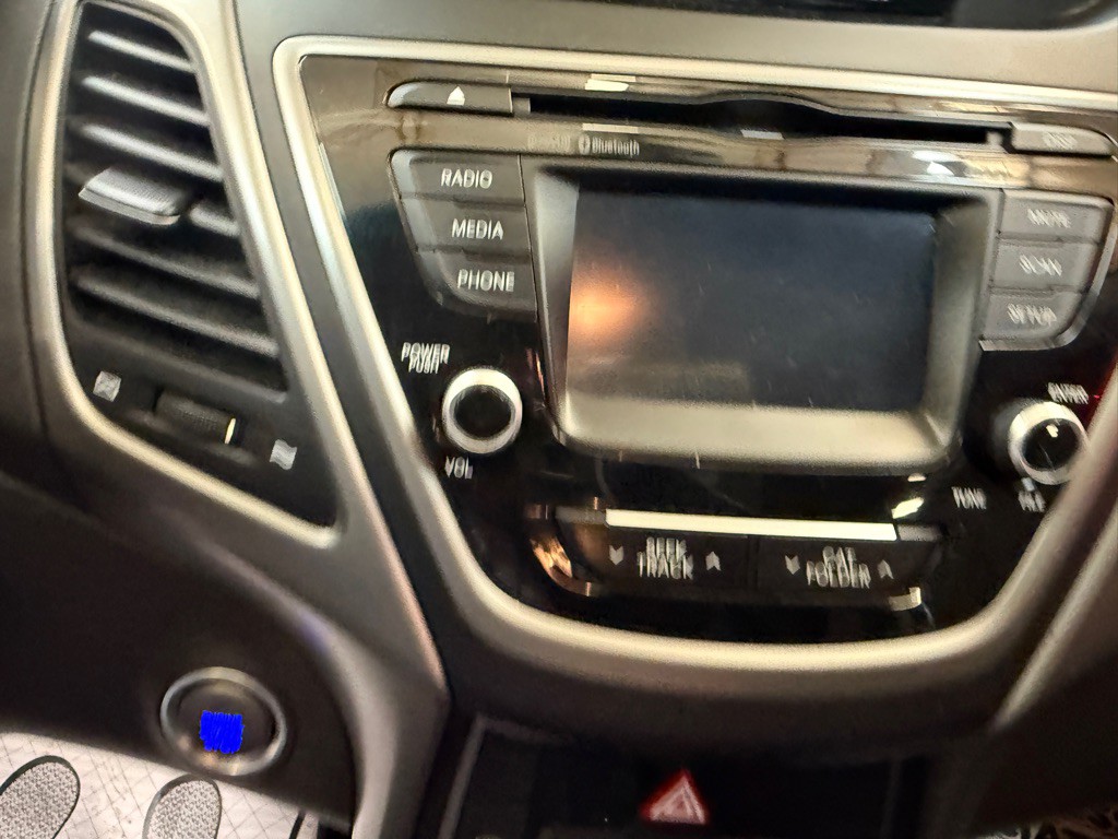 2016 Hyundai Elantra Image 10