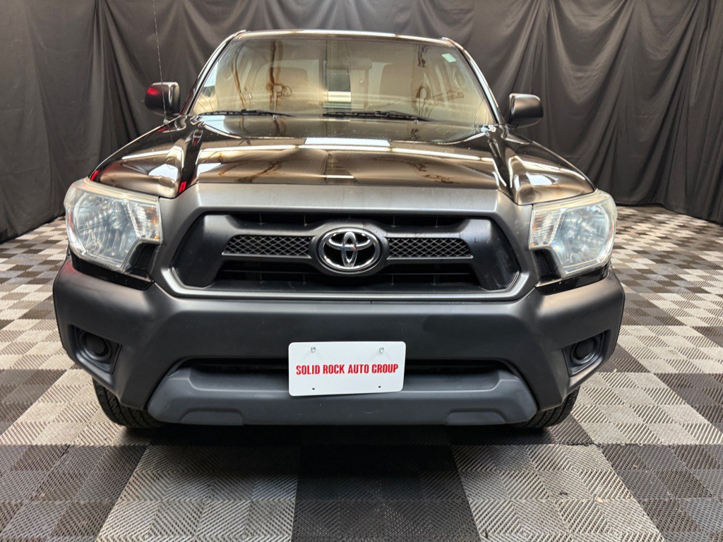 2013 Toyota Tacoma Image 2