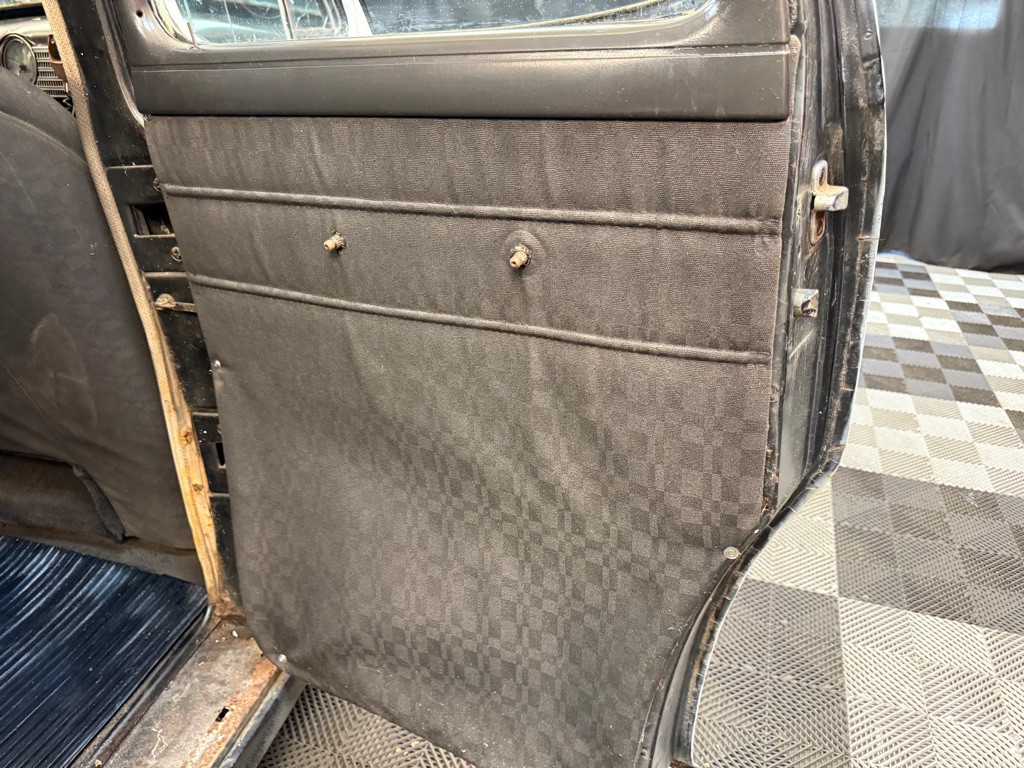 1941 Chevrolet Deluxe Image 22